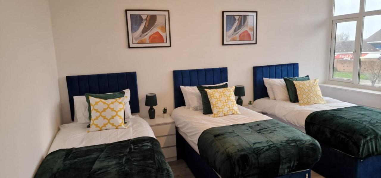 1 Bedroom Apartment - Flitwick - Contractor Friendly - Tourist Ready - Full Kitchen - Wifi - Smart Tv - Sofa Bed - Free Parking - Ideal For Short Or Long Stays Extérieur photo